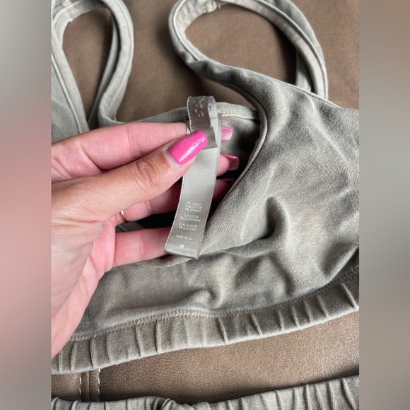 Skims Outdoor Set - Desert - Picture 2 of 3